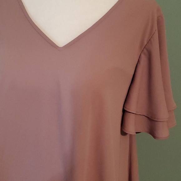 Swagger Boutique Blouse - Picture 2 of 3